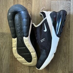 Women’s Nike Air Max 270
